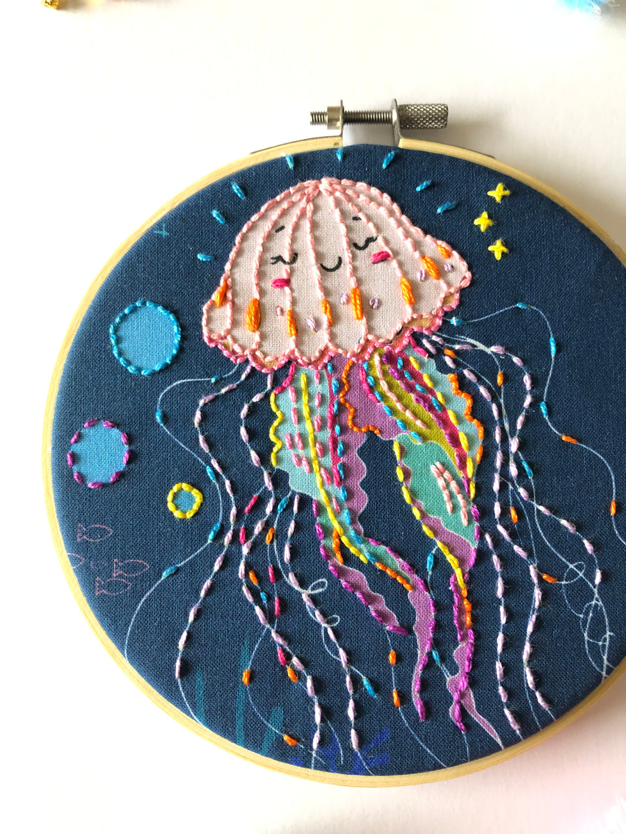 Jellyfish Bead Embroidery Kit. DIY Craft Kit Jellyfish. Jellyfish Brooch  With Feather Tentacles. Bead Brooch Kit. Needlework Beading 